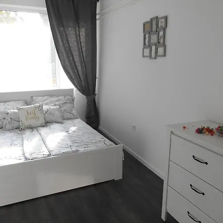 Apartment Bogarti Apartman Eger