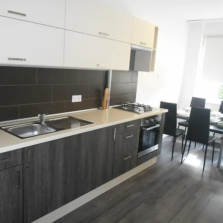 Bogarti Apartman
